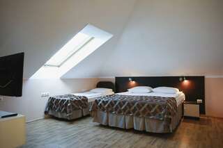 Гостиница Круиз Пионерский-2